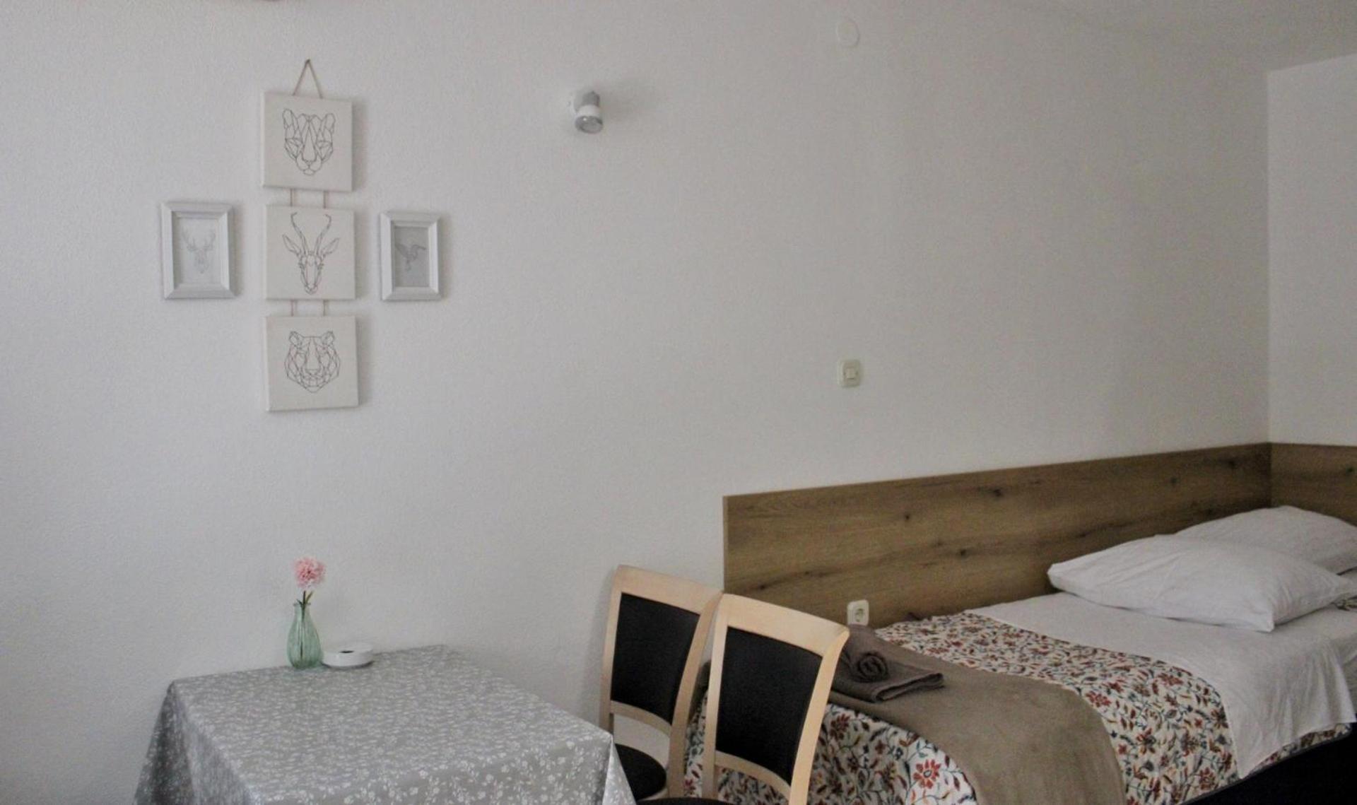 Studio Laura Makarska Esterno foto